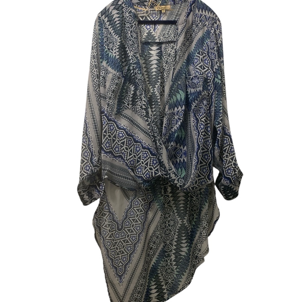 Democracy Blue and Gray Patterned Blouse